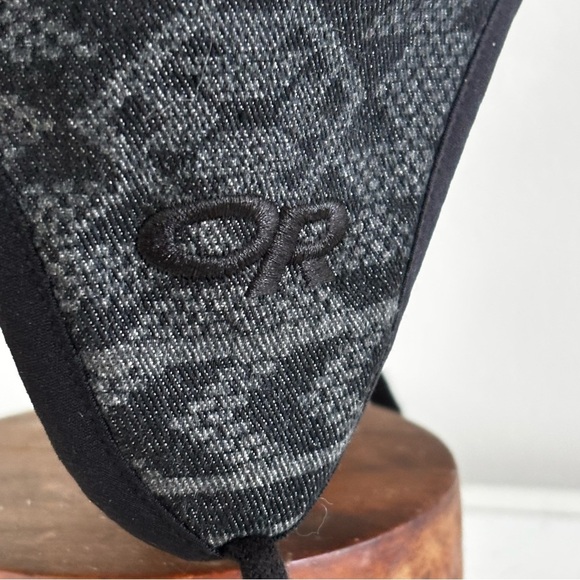 Outdoor Research Dakota Peruvian wool nylon blend outdoor winter beanie hat - Picture 2 of 8